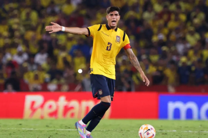 El defensor Piero Hincapié es uno de los centrales fijos en la selección de Ecuador.