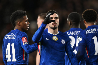 Chelsea avanzó a la quinta ronda de FC Cup luego de golear 4-0 al Hull City.