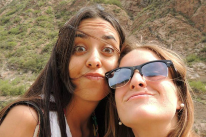 A diez años del asesinato de Marina Menegazzo y María José Coni en Montañita, el caso sigue generando preguntas y debate en Ecuador y Argentina.