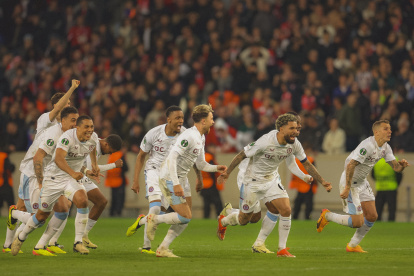 Aston Villa busca sacar ventaja ante Lille.