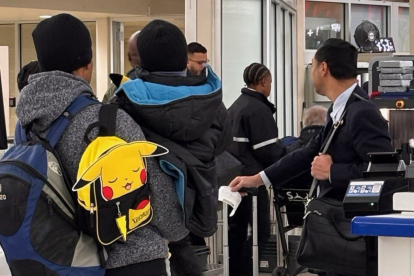 Liam Conejo, el niño ecuatoriano cuya detención por ICE generó indignación internacional, fue liberado y se reencontró con su familia tras 10 días de incertidumbre.