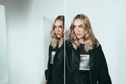 Durante el COVID-19, la artista colombiana compartía en redes sociales versiones de canciones bajo anonimato