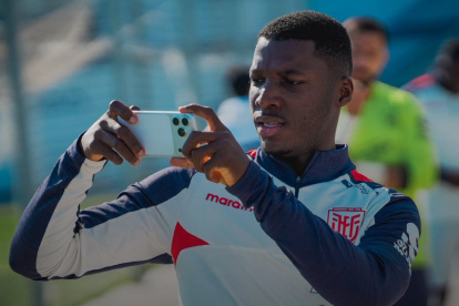 Moisés Caicedo, seleccionado ecuatoriano, podría estar siendo pretendido por Real Madrid