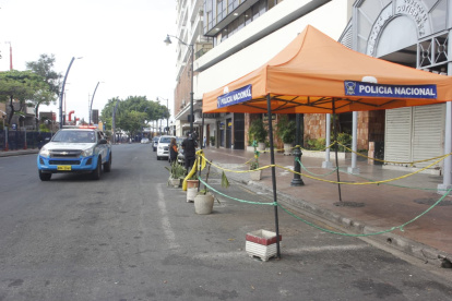 La mañana siguiente, la Bahía amaneció con tensión y presencia limitada de uniformados, según denunciaron comerciantes.