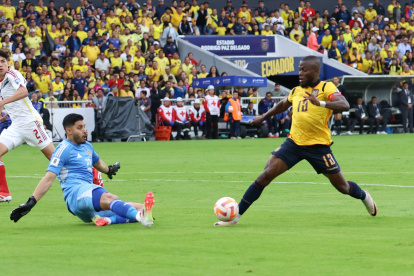 Enner Valencia (d) es la esperanza de gol de la Tricolor para el Mundial.