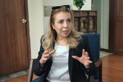 La directora de la Casa de la Cultura Núcleo del Guayas, Martha Rizzo, habla con EXPRESO sobre la centralización de recursos, la falta de autonomía financiera y los desafíos internos.