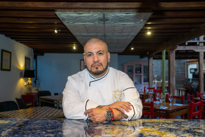 El chef Carlos Fuentes es el alma detrás de la cocina de La Purísima, propuesta que fundó tras varios años en el extranjero.