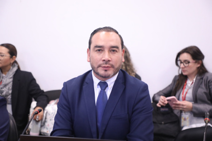 El asambleísta Juan Andrés González es el jede de bancada legislativa del movimiento Revolución Ciudadana.