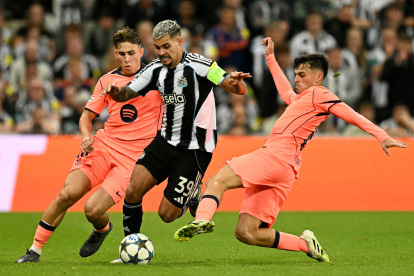 Newcastle y Barcelona ya se enfrentaron en la fase de liga de la Champions League 2025-26. Los culés vencieron 2-1 en St James' Park.