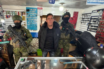 Reinel es requerido por Estados Unidos por delitos relacionados con el narcotráfico y mantener una notificación roja de Interpol.