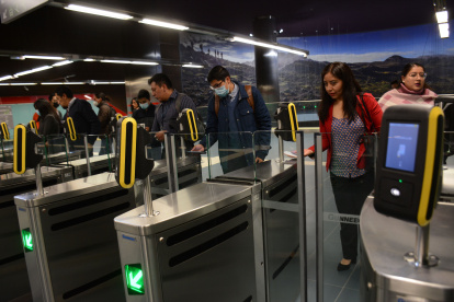 El Concejo Metropolitano aprobó el Sistema Integrado de Recaudo para unificar pagos en el transporte público de Quito.