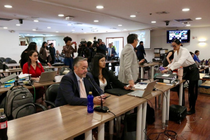 El abogado del alcalde de Guayaquil, Ramiro García, solicitó nuevamente que el Tribunal permita que Aquiles Álvarez asista presencialmente a la audiencia de juicio del caso Triple A.