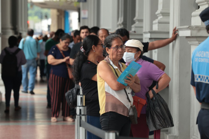 Según expertos, si no se educa y se informa, la brecha digital se amplía entre los ciudadanos.