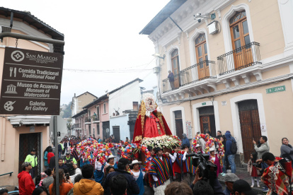 La romería, con raíces  en 1601, recorre el  Centro Histórico cada Sábado Santo.