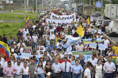 Bancada Ciudadana de la Revolución Ciudadana difunde comunicado sobre frente binacional en Rumichaca.