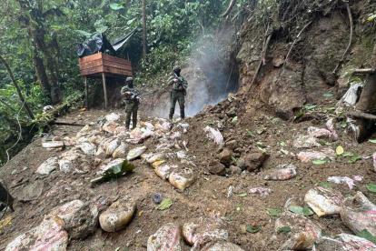 Una operación militar ejecutada en el sector Salinas de Montenuevo, en la provincia de Santo Domingo de los Tsáchilas.