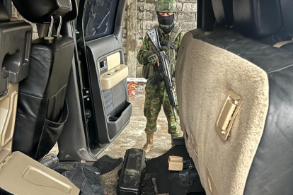 Evidencias incautadas durante el operativo “Golpe Letal” en Los Ríos, tras masacre en billar.