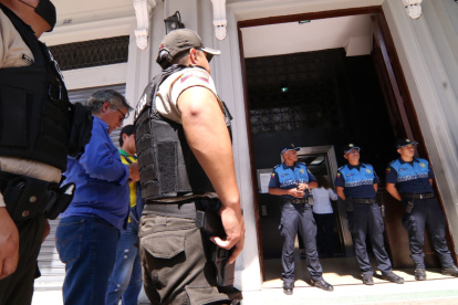 Guayaquil. La tarde de este jueves se registró un allanamiento en las instalaciones del Cabildo.
