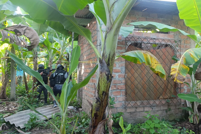 Un inmueble utilizado presuntamente como centro de acopio de armas fue allanado en el cantón Simón Bolívar