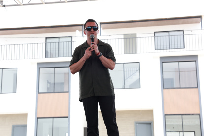 Daniel Noboa dispuso mediante decreto ejecutivo la comisión de servicios de la comitiva de seguridad que lo acompañará en un viaje de carácter personal.