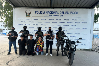 La Policía ejecutó una serie de operativos simultáneos contra delitos de secuestro y extorsión en al menos 12 provincias del país.