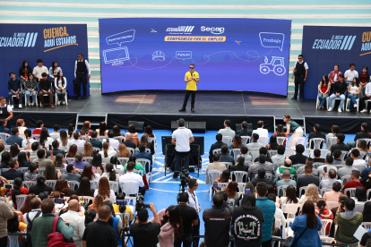 El presidente de Ecuador, Daniel Noboa, presentó este 31 de marzo en Cuenca el programa 'Compromiso por el Empleo'.