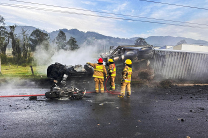 Fotografía tomada de la cuenta oficial en la red social X del gobernador de Cundinamarca, @JorgeEmilioRey.