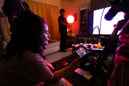 Desde la Universidad Católica de Santiago de Guayaquil, un cortometraje universitario propone una mirada íntima sobre la memoria, el tiempo y las emociones desde el surrealismo.