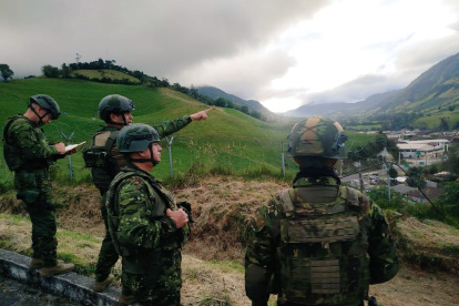 La relatora especial de la ONU para la libertad de asociación y de asamblea, Gina Romero, afirmó que Ecuador “sigue avanzando” en una “deriva autoritaria”.