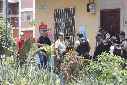 ADULTO MAYOR DE 79 AÑOS  EMBALADO EN  SAUCES 6. 2026-03-30 PERIODISTA ANNY BAZAN FOTOGRAFO CHRISTIAN VINUEZA AG-PERIODISTA AG-GRANASA AG-EXTRA