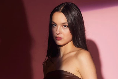 Su sencillo Drivers License  se convirtió en una de las baladas en inglés más vendidas de 2021