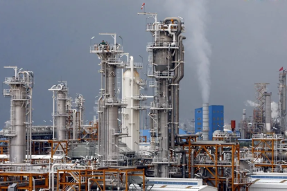 Las instalaciones petroquímicas de Pars Sur, situadas en Asaluyeh, al suroeste de Irán, fueron alcanzadas este lunes por un ataque aéreo israelí.