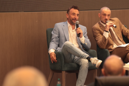 Salvatore Foti junto Mirko Costa, primer secretario y jefe adjunto de Misión, en representación de la Embajada de Italia.