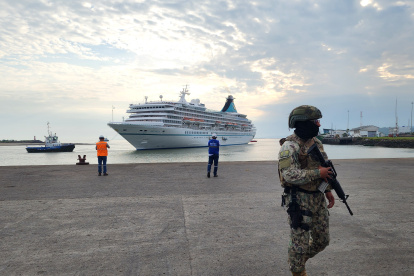 Un fuerte operativo de seguridad acompañó a los turistas.