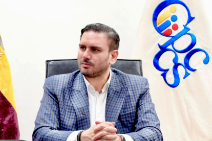 El asambleísta de la RC, Luis Molina, pidió al presidente del CPCCS, Andrés Fantoni (f), que responda por escrito si acatará la sentencia en el caso de Alexandra Villacís.