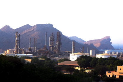 El petróleo y las cadenas de suministro alteran previsiones y elevan la incertidumbre.