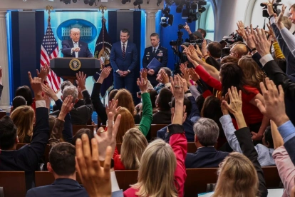 El alza del petróleo por el conflicto en Irán impacta en los precios globales, elevando costos de producción, transporte e inflación en varios países, incluido Ecuador.