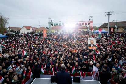 Imagen de un acto de campaña del ultranacionalista Viktor Orbán cedida por el Gobierno húngaro.