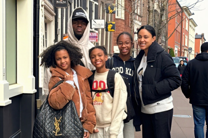 Desde su red social compartió su viaje familiar por Madrid.