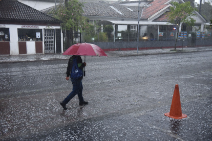 Las fuertes lluvias persisten en Quito este 27 de febrero.