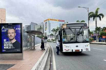 Tránsito. Los expertos consideran que la siembra de árboles debería concentrarse en lugares donde las personas están más expuestas a la contaminación.