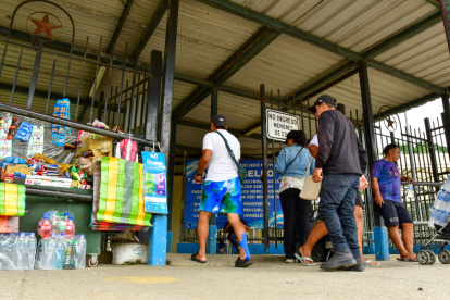 Las actividades parecían normales en el mercado mayorista Montebello, donde un hombre fue asesinado en las primeras horas de este 5 de abril de 2026.