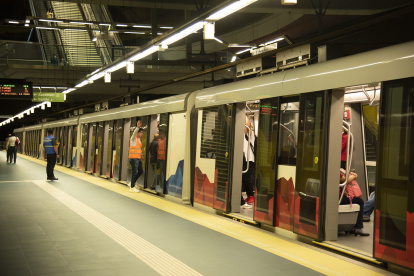 Según los usuarios, la demora en la llegada de los trenes ocurre desde el 6 de abril.