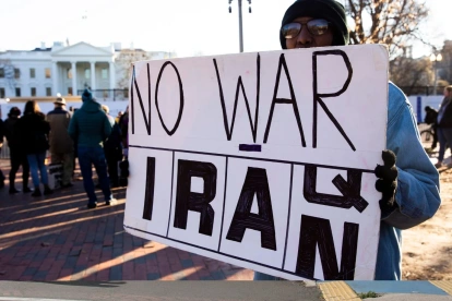 La ONU no puede actuar en defensa de los pueblos afectados por las guerras porque sus decisiones dependen de los intereses de las grandes potencias.