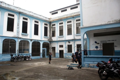 El edificio que albergó al colegio Ana Paredes de Alfaro, en el centro de Guayaquil, abrió sus puertas la primera semana de abril del 2026.
