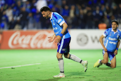 Gastón Blanc de Macará reacciona este jueves, en un partido de la fase de grupos de la Copa Sudamericana ante América de Cali .