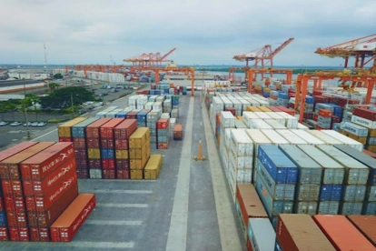 La guerra comercial entre Ecuador y Colombia se agrava con la imposición de aranceles.