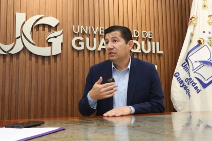 En su segundo periodo como rector de la Universidad de Guayaquil, Francisco Morán Peña analiza los cambios internos de la institución.
