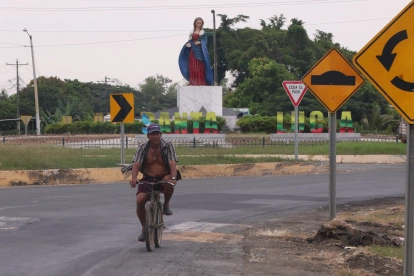 Carretera. Los ejes viales también forman parte de la zona que ha sido atacada por las bandas criminales que operan en Santa Lucía.