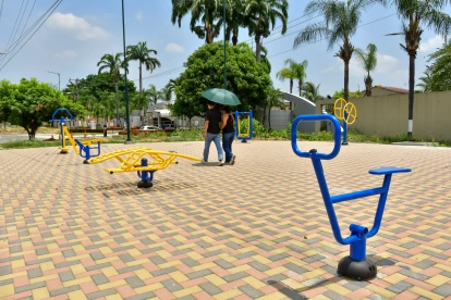 Abandono. El sitio permanece mayormente sin visitantes. Las personas lo toman como atajo al caminar.